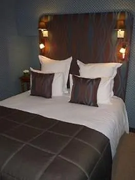 Saint-martin - La Maison Younan 4* Saint-Maixent-lʼÉcole