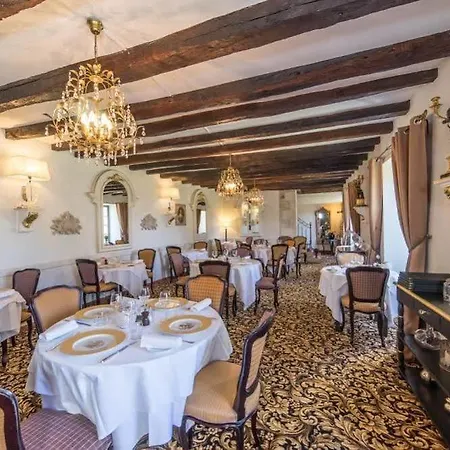 Saint-martin - La Maison Younan 4* Saint-Maixent-lʼÉcole